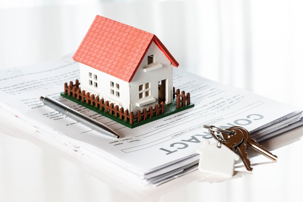 casa com contrato